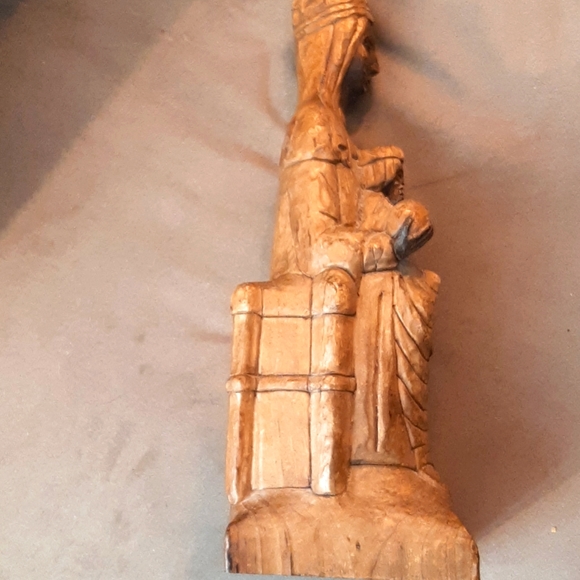 Antique wood carving of Black Madonna - Picture 2 of 5